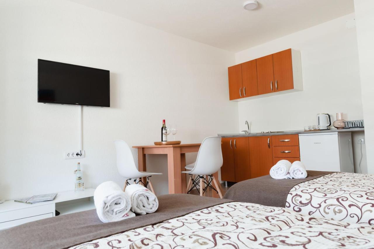 Apartmani Centar Lux New Ζρένιανιν Εξωτερικό φωτογραφία